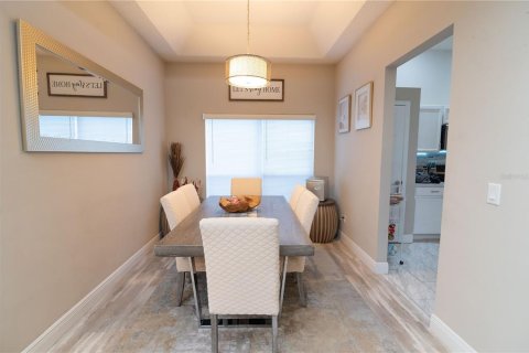 House in Davenport, Florida 5 bedrooms, 210.89 sq.m. № 1916034 - photo 21