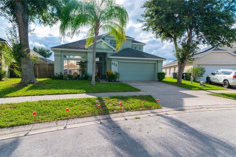 House in Davenport, Florida 5 bedrooms, 210.89 sq.m. № 1916034 - photo 1