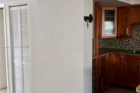 Casa en venta en Miami, Florida, 3 dormitorios, 179.67 m2 № 1388090 - foto 11