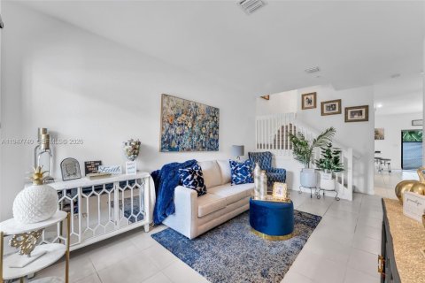 Adosado en venta en Pembroke Pines, Florida, 3 dormitorios, 146.79 m2 № 2007425 - foto 4