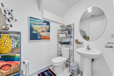 Adosado en venta en Pembroke Pines, Florida, 3 dormitorios, 146.79 m2 № 2007425 - foto 8