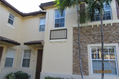 Condominio en venta en Homestead, Florida, 3 dormitorios, 128.11 m2 № 1862938 - foto 1