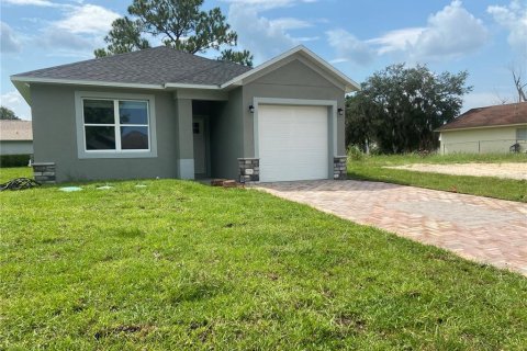 House in Sebring, Florida 3 bedrooms, 129.41 sq.m. № 1313612 - photo 2