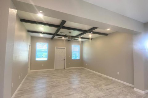 House in Sebring, Florida 3 bedrooms, 129.41 sq.m. № 1313612 - photo 10
