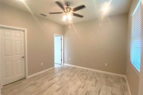 House in Sebring, Florida 3 bedrooms, 129.41 sq.m. № 1313612 - photo 12