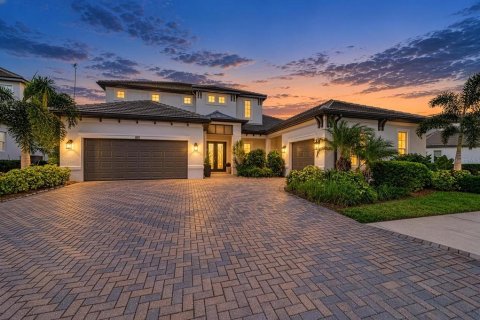 House in Sarasota, Florida 4 bedrooms, 365.2 sq.m. № 2408698