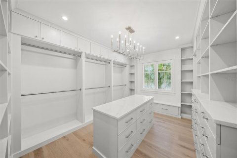 Купить виллу или дом в Холмс-Бич, Флорида 6 комнат, 495.35м2, № 1620651 - фото 18