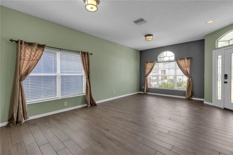 House in Land O' Lakes, Florida 4 bedrooms, 174.1 sq.m. № 1659145 - photo 6