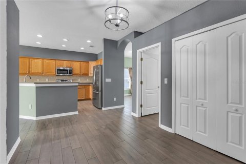 House in Land O' Lakes, Florida 4 bedrooms, 174.1 sq.m. № 1659145 - photo 22