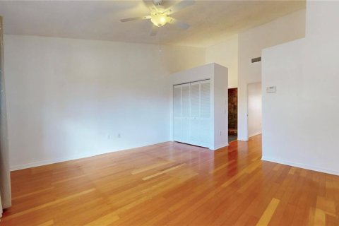 Adosado en alquiler en Tampa, Florida, 3 dormitorios, 165.55 m2 № 1910314 - foto 15