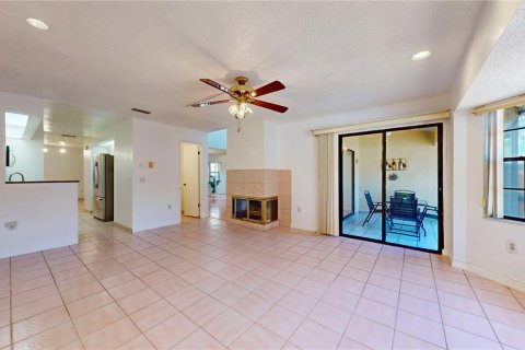 Adosado en alquiler en Tampa, Florida, 3 dormitorios, 165.55 m2 № 1910314 - foto 9
