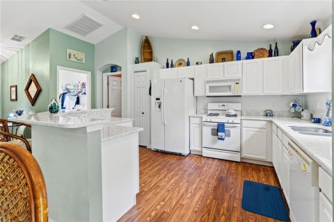 House in Lakeland, Florida 3 bedrooms, 133.22 sq.m. № 1900042 - photo 11