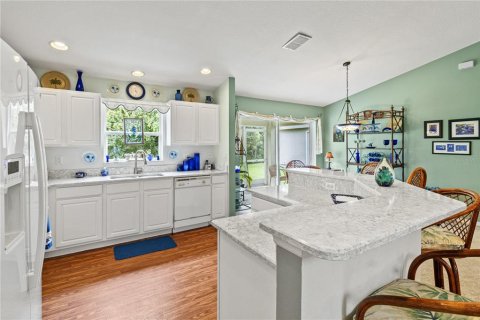 House in Lakeland, Florida 3 bedrooms, 133.22 sq.m. № 1900042 - photo 12