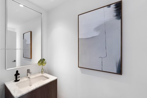 Condominio en venta en Miami Beach, Florida, 3 dormitorios, 242.94 m2 № 1701629 - foto 30