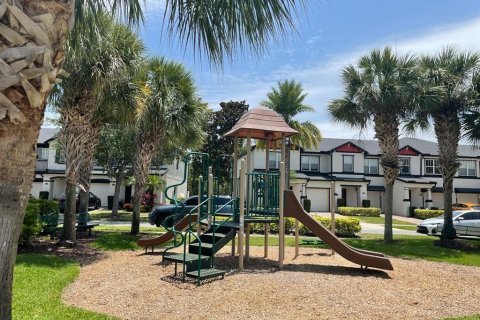 Touwnhouse à vendre à Orlando, Floride: 5 chambres, 176.51 m2 № 1758026 - photo 23
