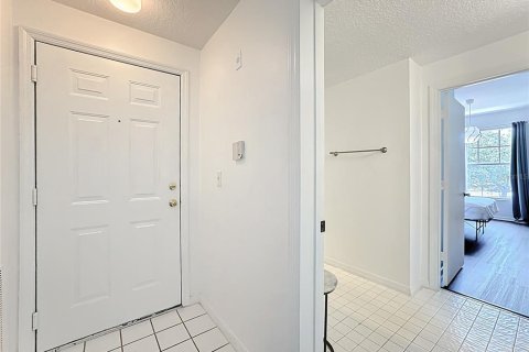 Condo in Orlando, Florida, 2 bedrooms № 2106779 - photo 4