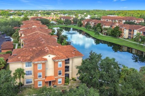 Condo in Orlando, Florida, 2 bedrooms № 2106779 - photo 28