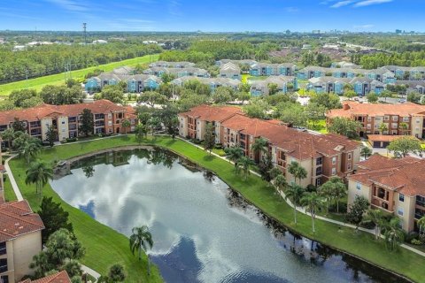 Condo in Orlando, Florida, 2 bedrooms № 2106779 - photo 30