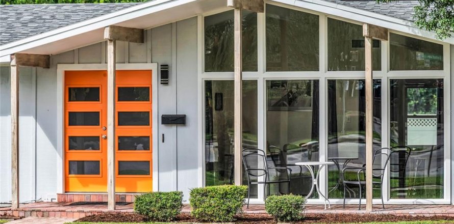 Villa ou maison à Orlando, Floride 3 chambres, 155.24 m2 № 2405276