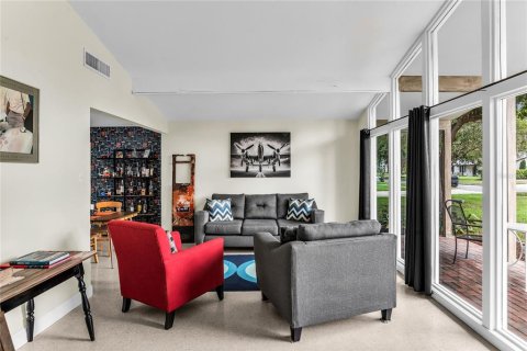 Villa ou maison à vendre à Orlando, Floride: 3 chambres, 155.24 m2 № 2405276 - photo 17