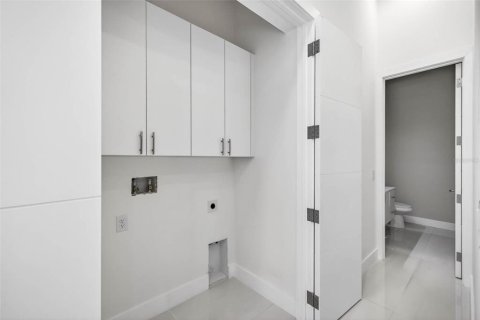 Купить виллу или дом в Тампа, Флорида 11 комнат, 414.81м2, № 2119165 - фото 22