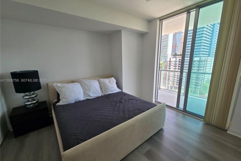 Condo in Miami, Florida, 2 bedrooms  № 2052948 - photo 12