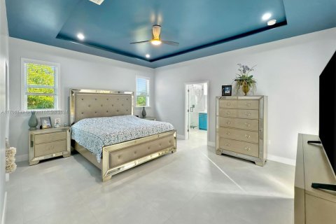 Villa ou maison à vendre à Miami, Floride: 4 chambres, 245.08 m2 № 1460524 - photo 13