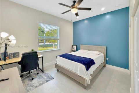 Villa ou maison à vendre à Miami, Floride: 4 chambres, 245.08 m2 № 1460524 - photo 10