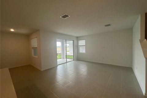 Casa en alquiler en Clermont, Florida, 6 dormitorios, 245.54 m2 № 1895067 - foto 9