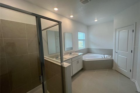 Casa en alquiler en Clermont, Florida, 6 dormitorios, 245.54 m2 № 1895067 - foto 8