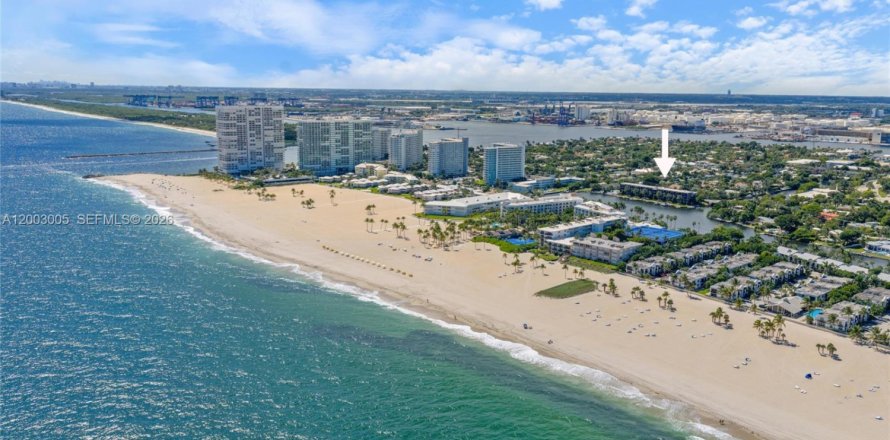 Touwnhouse à Fort Lauderdale, Floride 2 chambres, 176.89 m2 № 2069094