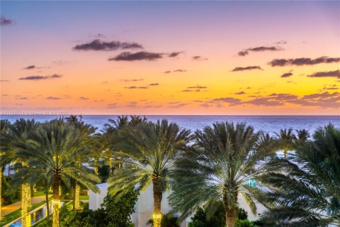 Copropriété à louer à Miami Beach, Floride: 3 chambres, 197.14 m2 № 1737505 - photo 1