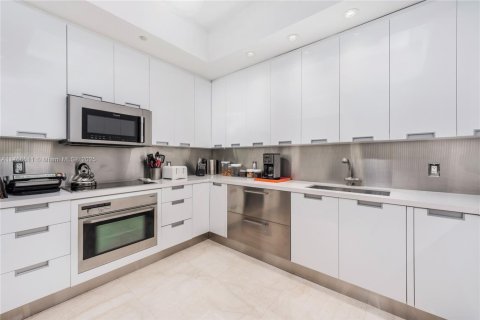 Copropriété à louer à Miami Beach, Floride: 3 chambres, 197.14 m2 № 1737505 - photo 17