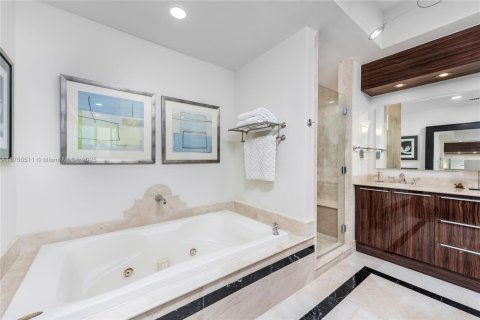 Copropriété à louer à Miami Beach, Floride: 3 chambres, 197.14 m2 № 1737505 - photo 21