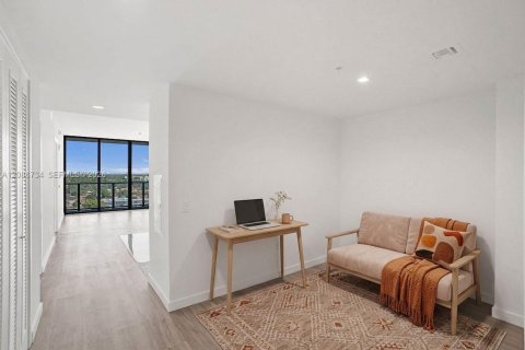 Condo in Hallandale Beach, Florida, 1 bedroom  № 2381492 - photo 12