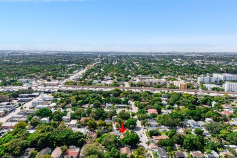 Commercial property in Miami, Florida 138.7 sq.m. № 1947982 - photo 19