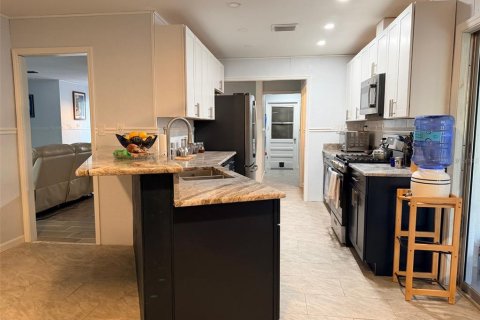 Casa en venta en Yankeetown, Florida, 2 dormitorios, 193.79 m2 № 2167335 - foto 5