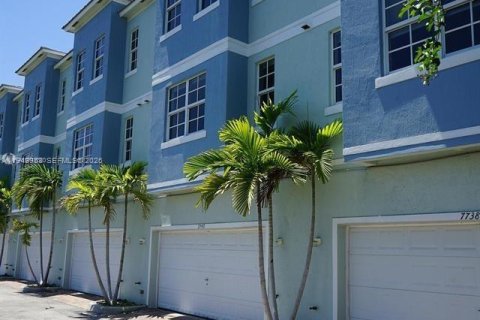 Снять в аренду таунхаус в Плантация, Флорида 4 спальни, 278.71м2, № 2005609 - фото 14