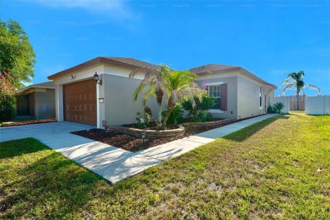 House in Brooksville, Florida 3 bedrooms, 117.06 sq.m. № 2210443 - photo 4