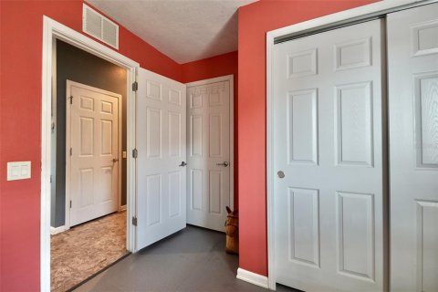 House in Brooksville, Florida 3 bedrooms, 117.06 sq.m. № 2210443 - photo 19