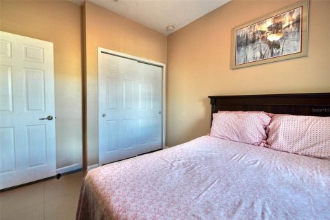 House in Brooksville, Florida 3 bedrooms, 117.06 sq.m. № 2210443 - photo 17