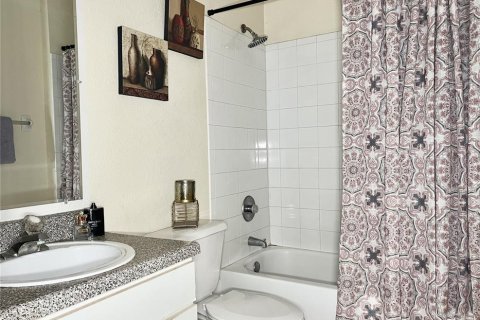 Condominio en venta en Tampa, Florida, 2 dormitorios, 117.99 m2 № 1774946 - foto 13