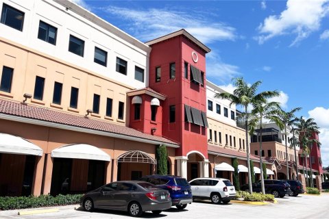 Oficina en alquiler en Homestead, Florida № 934340 - foto 1