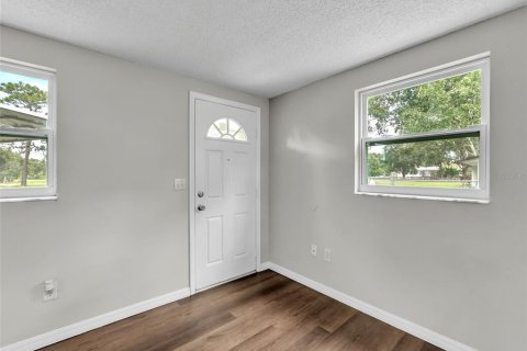 Villa ou maison à vendre à Gibsonton, Floride: 2 chambres, 62.43 m2 № 1900381 - photo 6