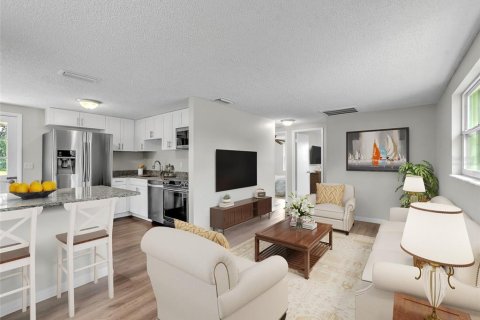 Villa ou maison à vendre à Gibsonton, Floride: 2 chambres, 62.43 m2 № 1900381 - photo 7