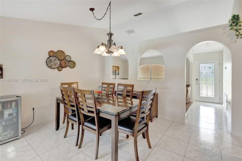 Купить виллу или дом в Порт-Сент-Луси, Флорида 3 спальни, 133.78м2, № 2049164 - фото 13