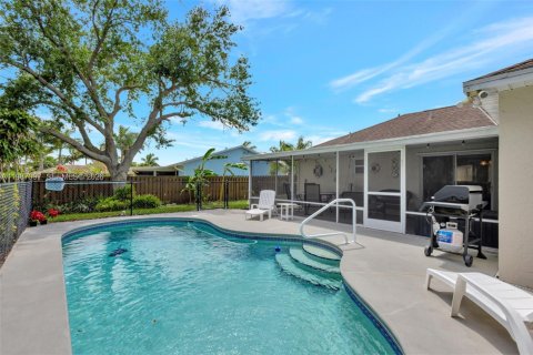 Купить виллу или дом в Порт-Сент-Луси, Флорида 3 спальни, 133.78м2, № 2049164 - фото 26