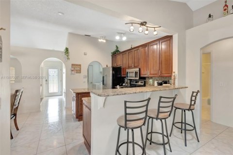 Купить виллу или дом в Порт-Сент-Луси, Флорида 3 спальни, 133.78м2, № 2049164 - фото 8