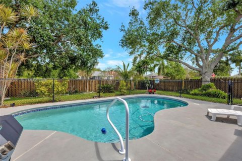 Купить виллу или дом в Порт-Сент-Луси, Флорида 3 спальни, 133.78м2, № 2049164 - фото 25