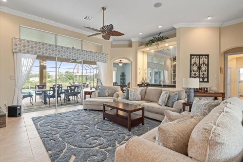 Casa en venta en Weeki Wachee, Florida, 3 dormitorios, 291.81 m2 № 1888562 - foto 10